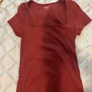 Old Navy Women's Short Sleeve Top in Rust